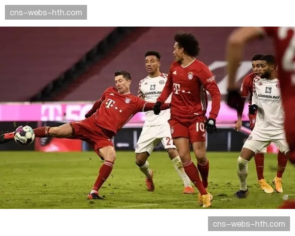 拜仁3-2多特赛后分析：图赫尔“不对称”中场布置如何逆转比赛