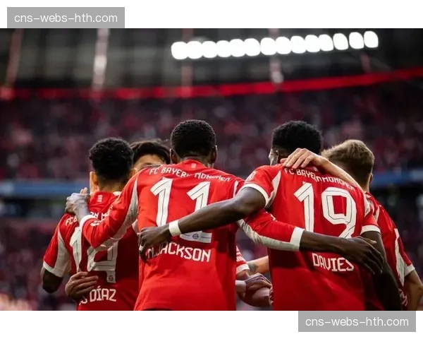 拜仁4-2逆转斯图加特提前4轮夺冠，穆西亚拉助攻格雷罗破门